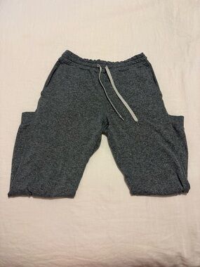 Vuori Woman’s Charcoal Drawstring Joggers